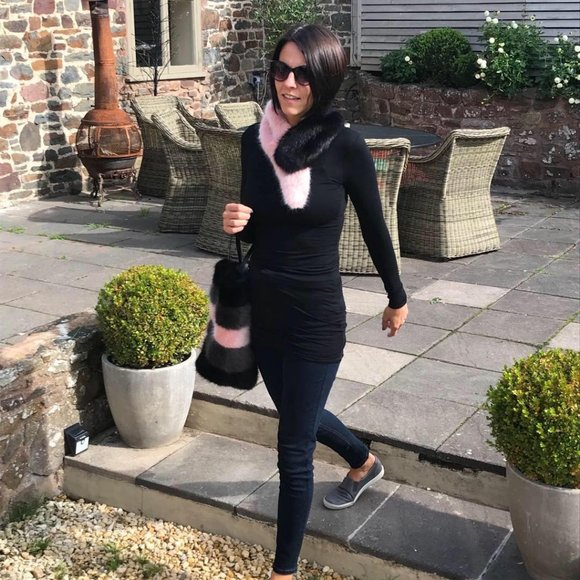 VEGAN Asymmetric Faux Fur Scarf NWOT Helen Moore - Picture 2 of 10